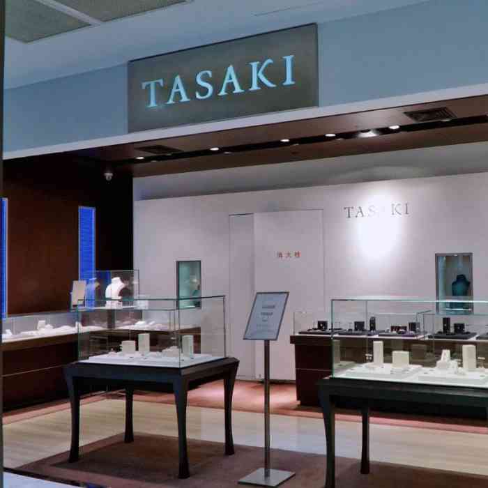 tasaki(上海高岛屋百货店)-"从进门到离开,两位店员连正眼都没瞧一下