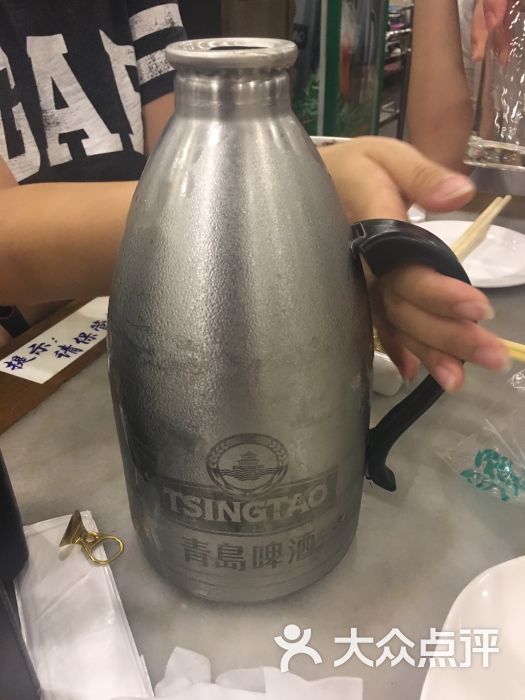 罐装啤酒