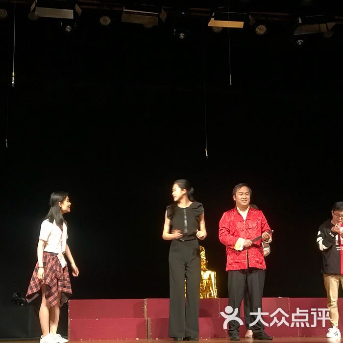 浦东新舞台