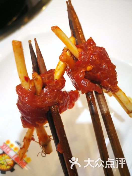 钢管厂五区小郡肝串串香(东原店)折耳根牛肉图片 - 第2张