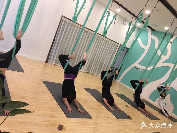 3、上海哪裡可以找到更好的中年瑜伽館？ 