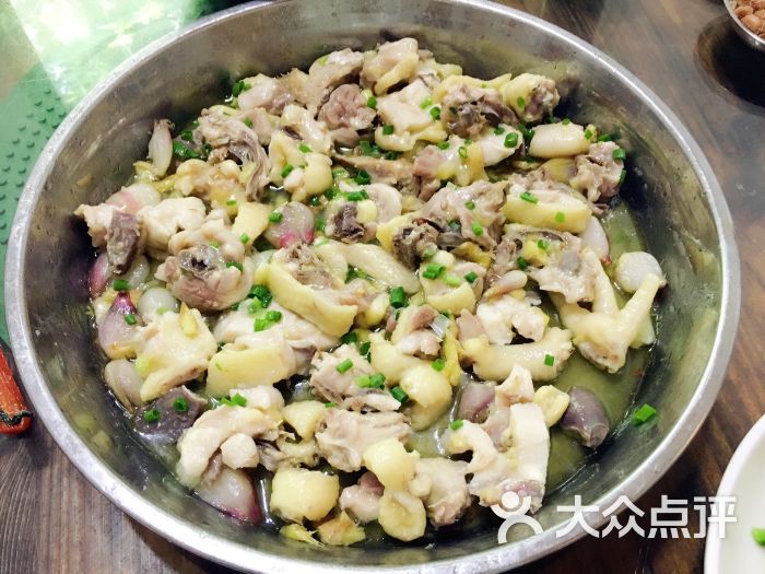 红葱头蒸鸡