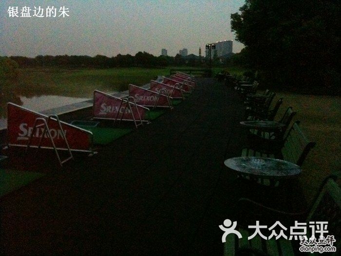 银涛高尔夫练习场