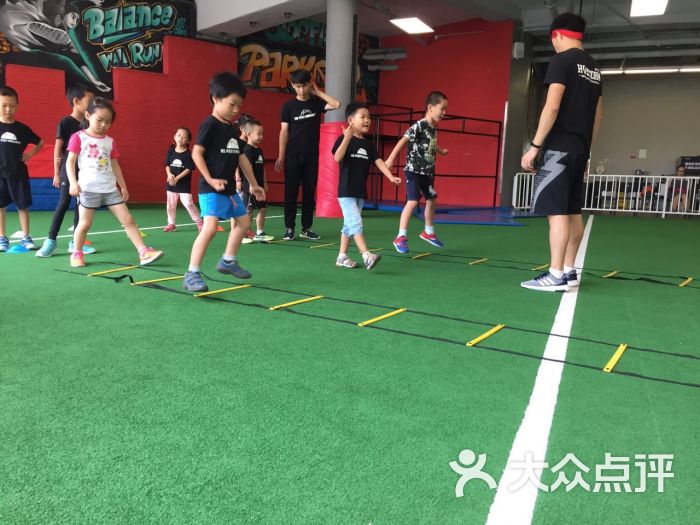 赫石少儿体能馆(回龙观店)