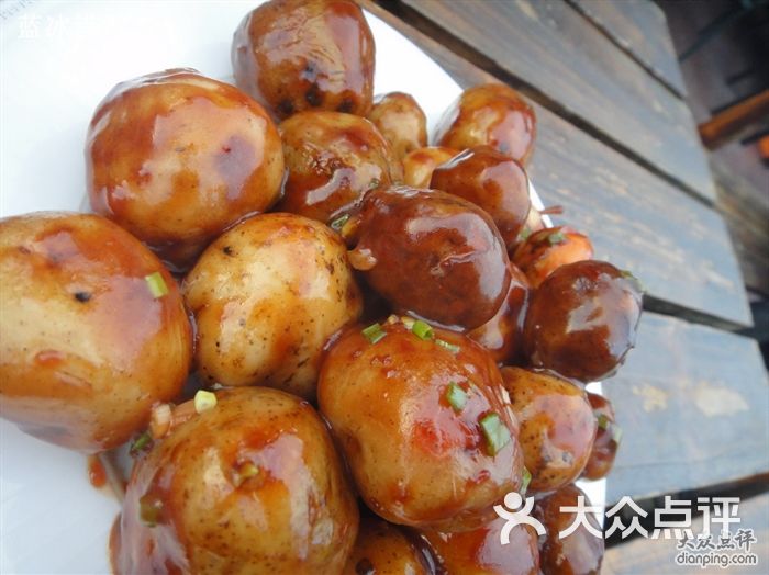 红岩海鲜美食广场_上汽依维柯红岩_红岩海鲜农家菜(4)