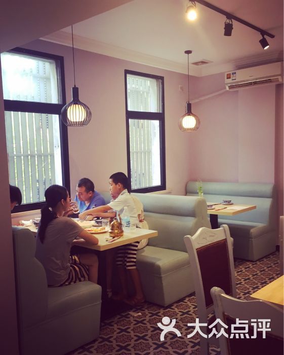萨米尔餐厅家庭聚餐图片 - 第8张