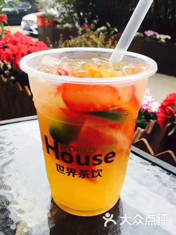 世界茶饮(邯郸路店)霸气水果茶图片 第1张