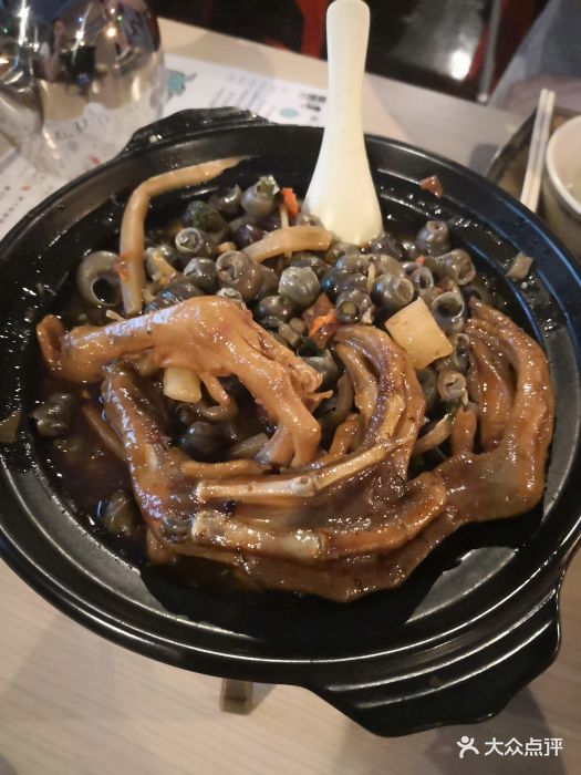 田螺鸭爪爆煲