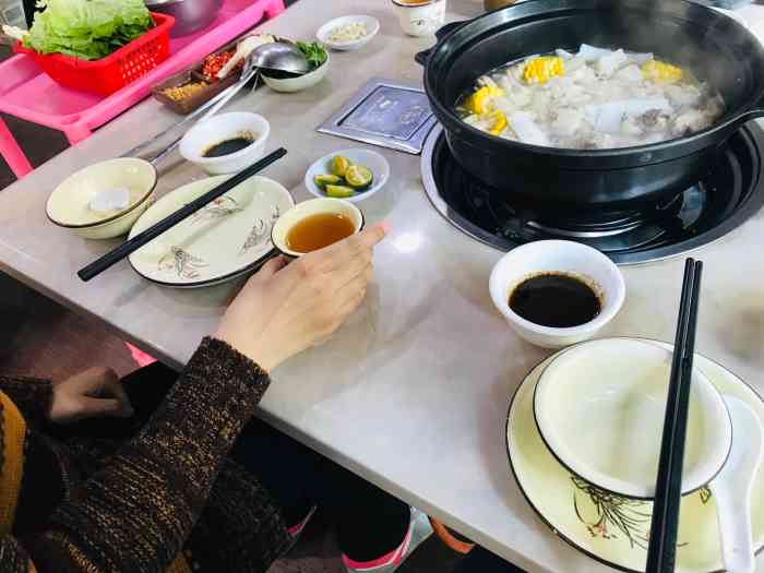 锦膳堂猪肚鸡养生砂锅粥