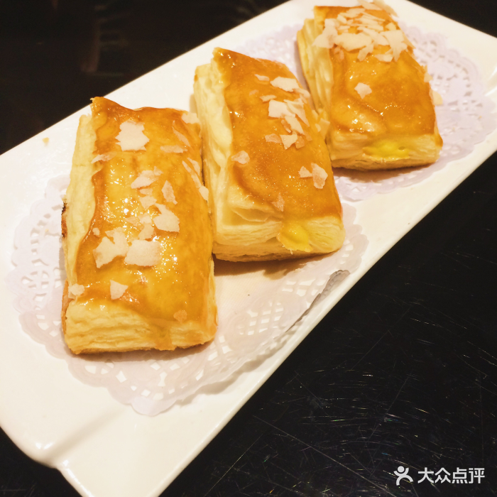 高第街56号港式餐厅(文化东路店)榴莲酥图片