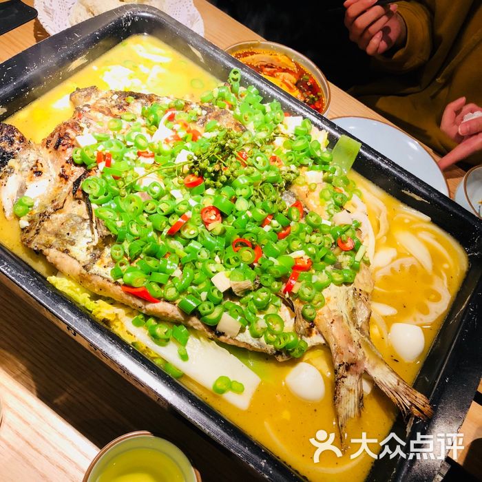 青花椒秘制烤鱼