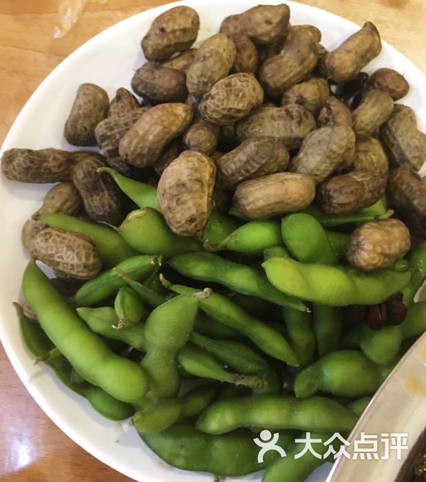 花生毛豆拼盘