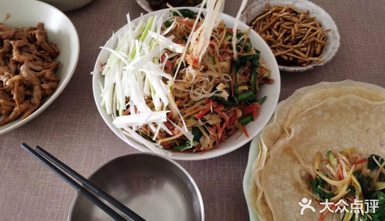 自制菜卷饼卷饼的配菜其实都可以的