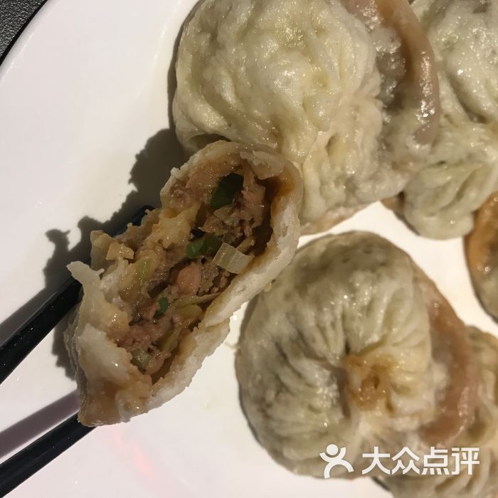 西四包子铺