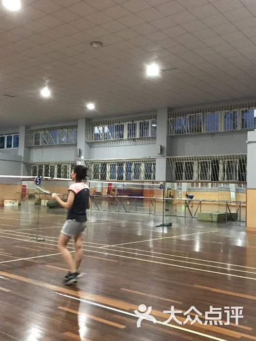 浦兴中学羽毛球馆-图片-上海运动健身-大众点评网