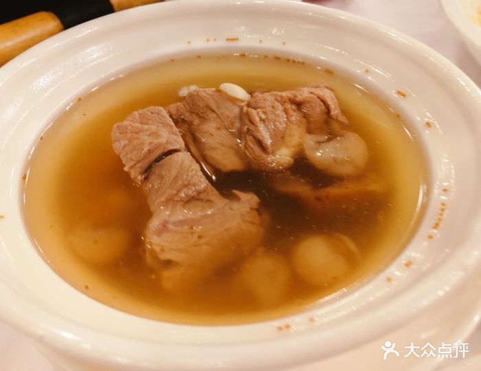 无花果百合炖排骨汤