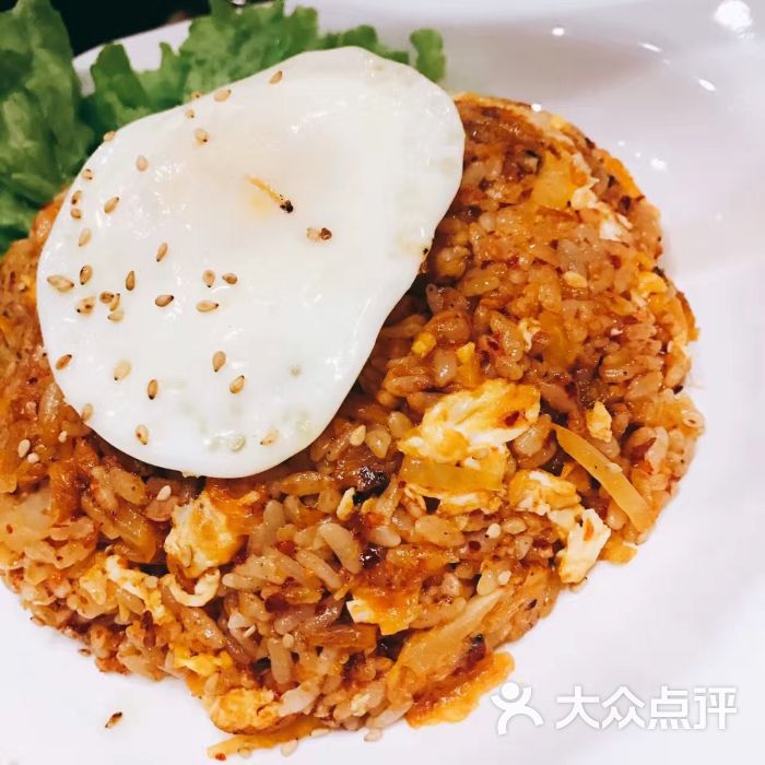 五花肉泡菜炒饭