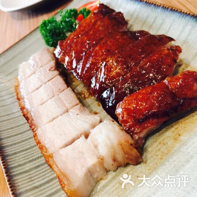 烧肉拼烧鹅