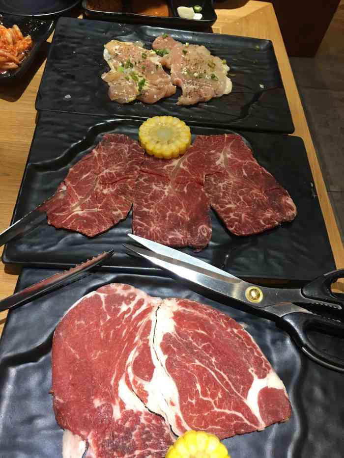 喜牛家·炭火烤肉坊(中大店)