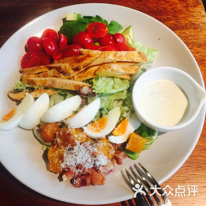 杏仁羊角包好吃!流奶的更好吃!刚出炉的特.-麦