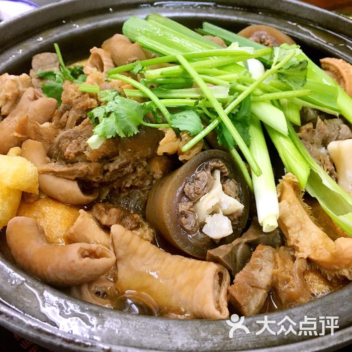 牛小灶牛腩牛杂煲(石牌桥店)图片 第1张
