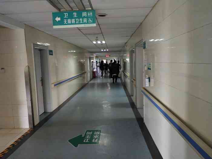 望城区人民医院-"挂号都是在自助挂号机上面挂的号,超级方便.