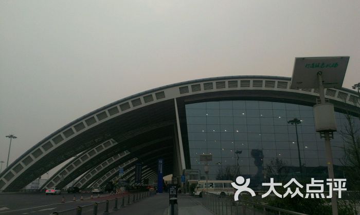 四川航空:成都双流机场,川航基本占了整个.成都