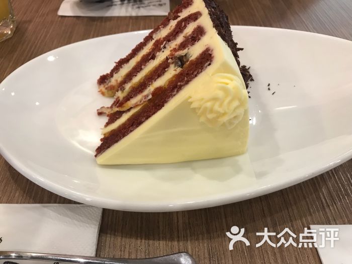 红丝绒蛋糕切片