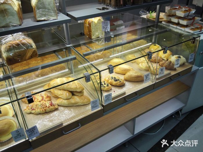 面包新语面包坊(南京商厦店)餐具摆设图片 - 第90张