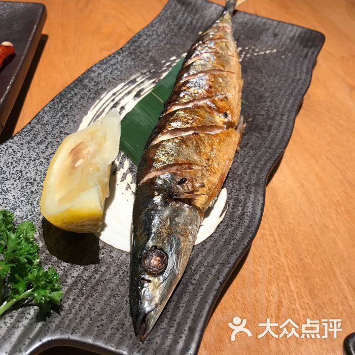 烤秋刀鱼