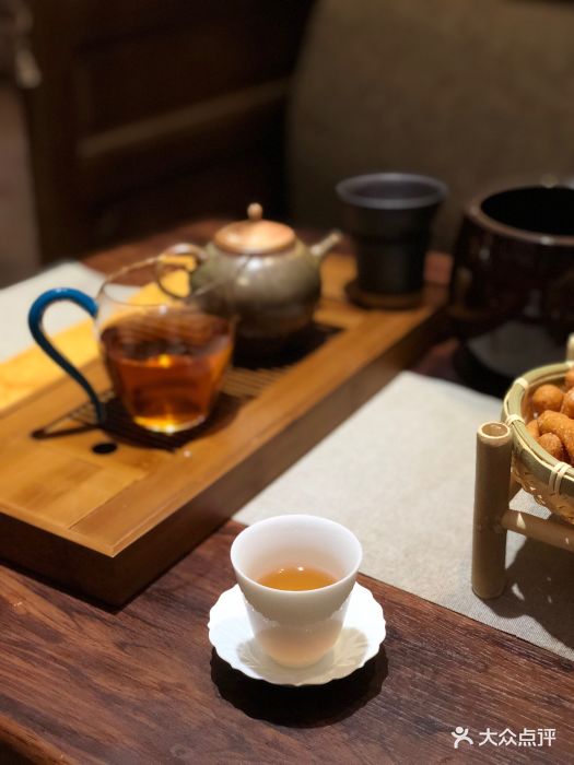 和闺蜜们周末小聚,吃完饭一查点评就找到这.