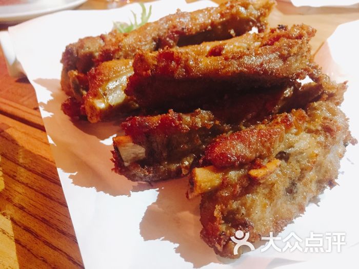 蒜香手抓排骨