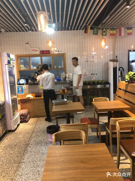 杨国福麻辣烫(三林地铁站店)图片 - 第26张