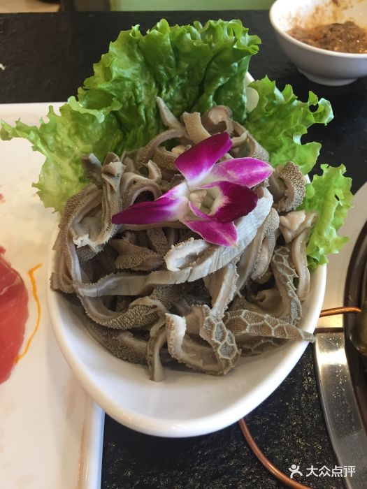 翡翠鲜羊锡蒙羔羊火锅店(大寨路店)沙葱羊肚图片