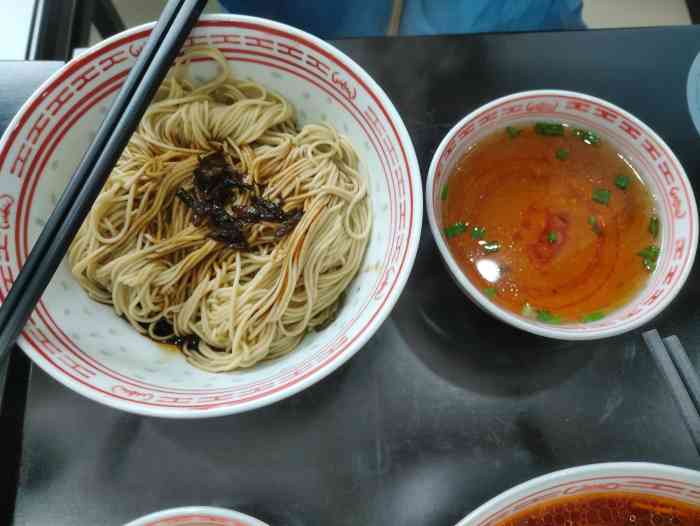 吴茂兴本帮面(鹿角亭店"吴茂兴之于上海人,就好比庆丰包子铺之于北.
