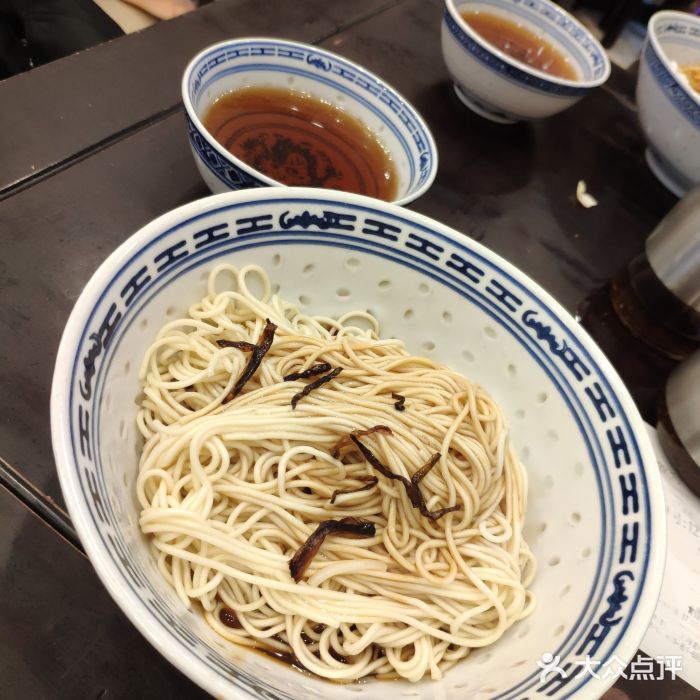 吴茂兴本帮面(五角场百联店)葱油拌面图片