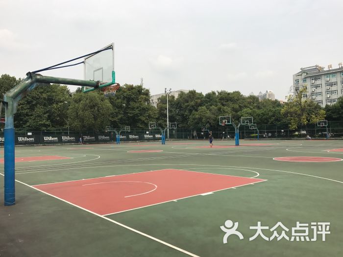 四川大学篮球场-图片-成都运动健身-大众点评网