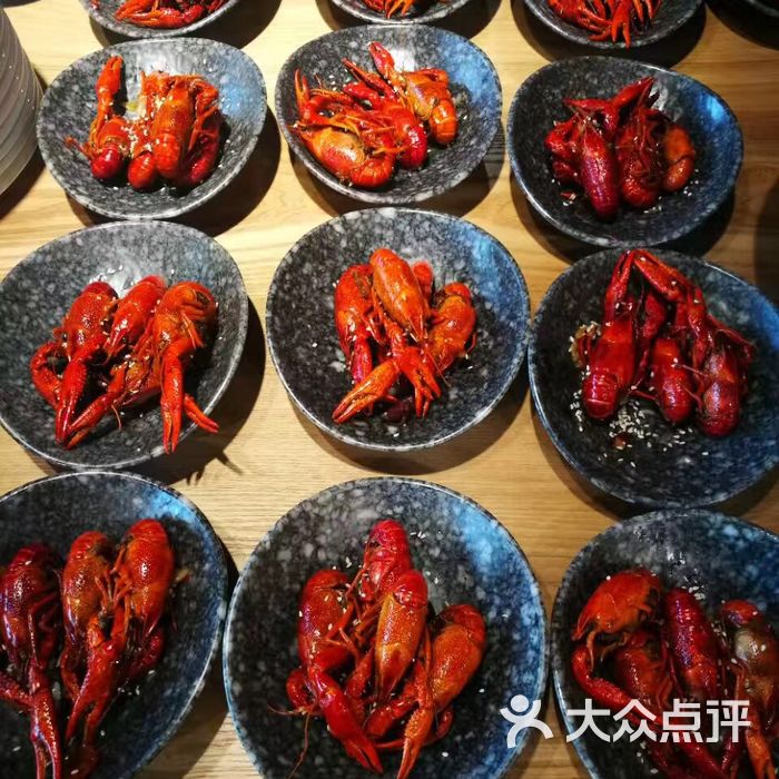 本缘厨房酒吧