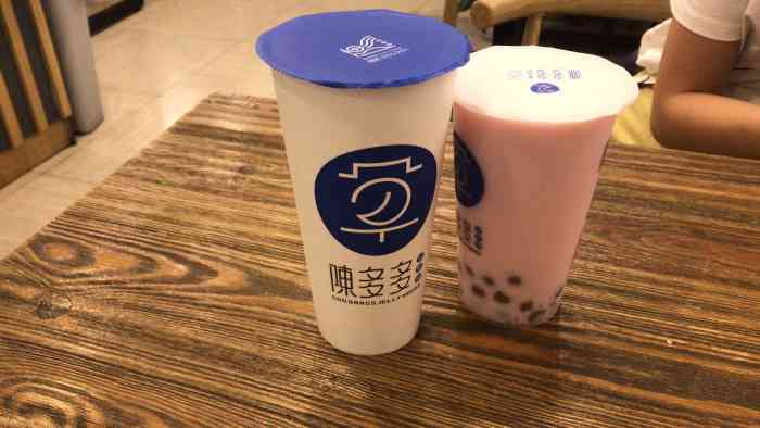 打分 陈多多家的奶茶属于不腻的那种,还不错