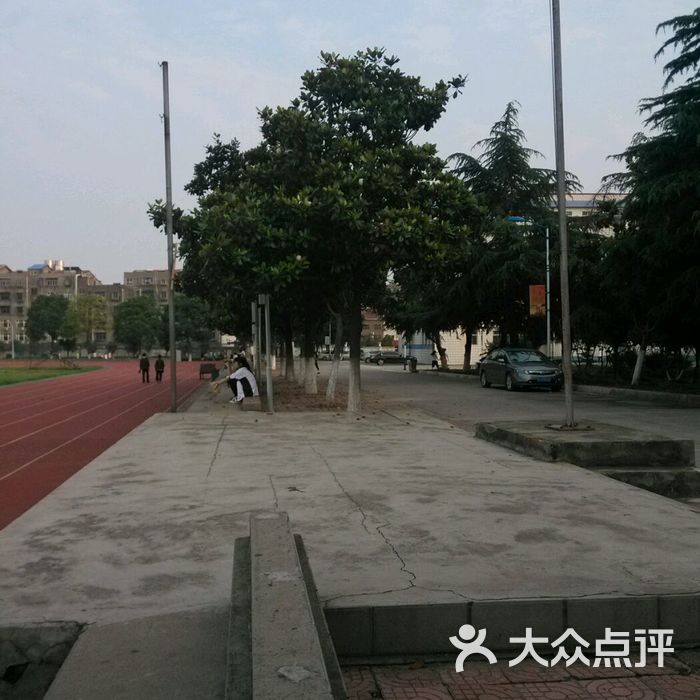 掇刀石中学