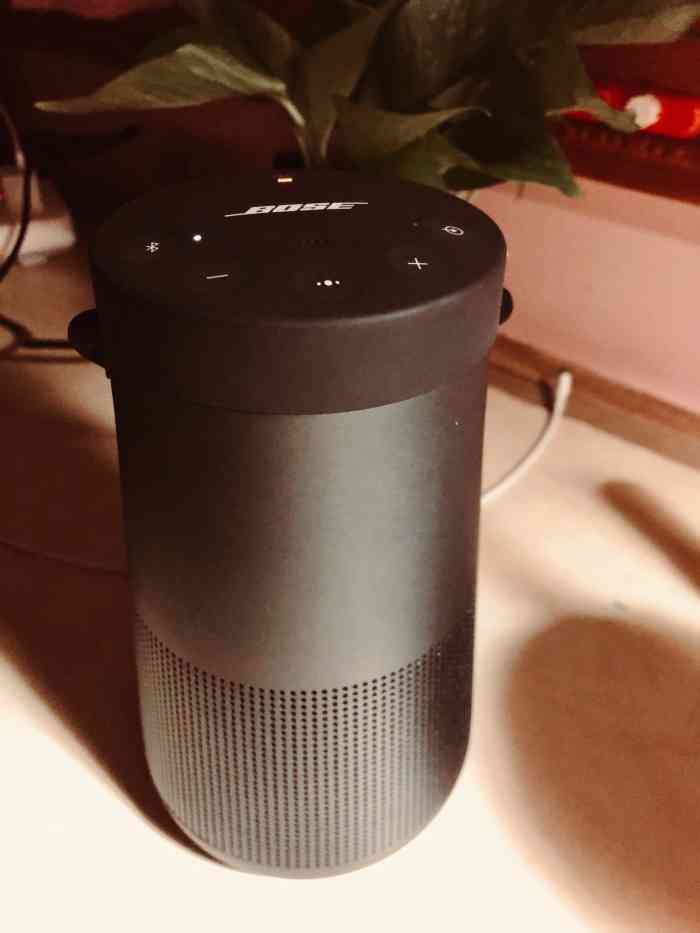这个牌子不错,现场感受一下,确bose大水壶bose水壶音响被摔图片