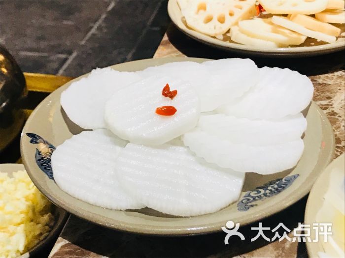 小龙坎火锅(街道口店)白萝卜图片 第6张