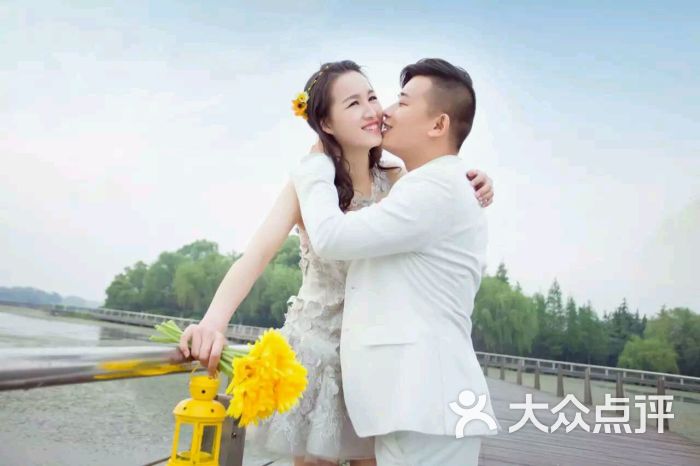 无锡爱妃玛丽婚纱摄影_玛丽皇后婚纱摄影(2)