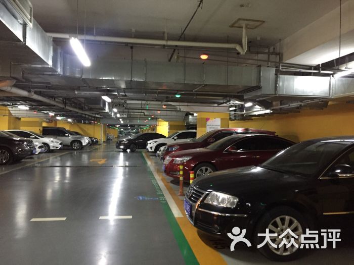 龙湖北城天街停车场图片 第5张