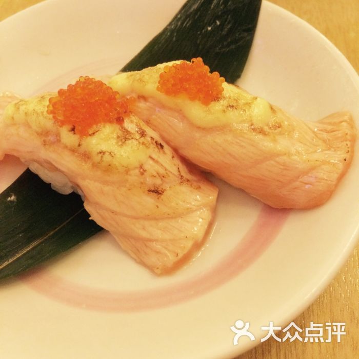 火炙三文鱼腩寿司