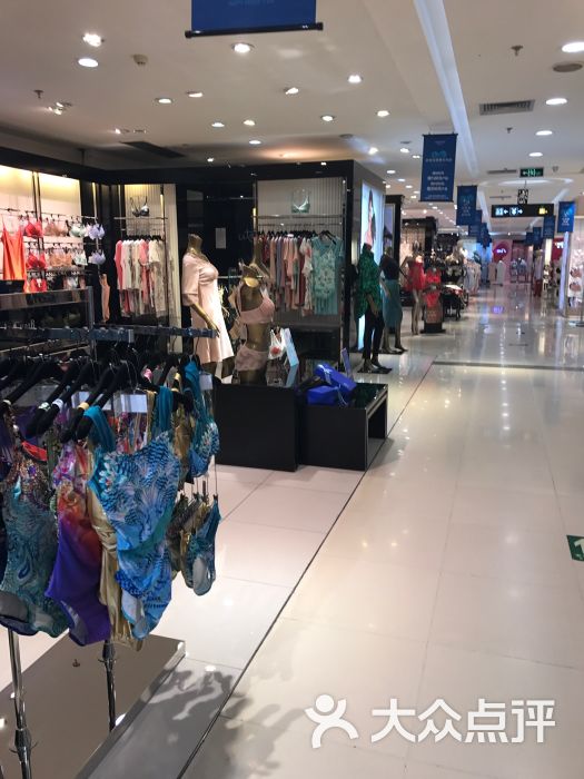 安莉芳(翠微百货店)门面图片 第1张