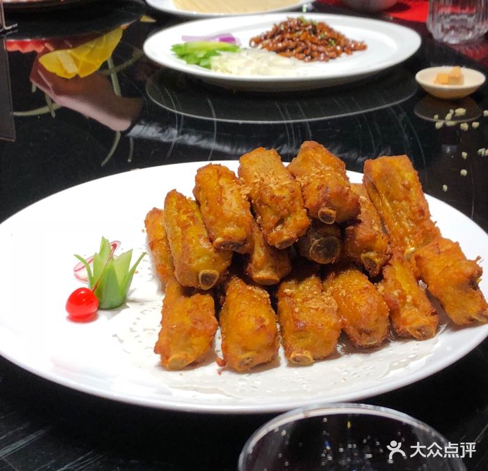 金牌蒜香骨