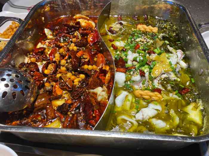 火盆景麻辣鱼(城东路店)-"这家店开了好多年,第一次来这吃,味道还行.
