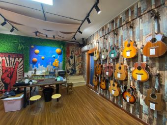 吉他城世音乐器吉他教育(东城校区)