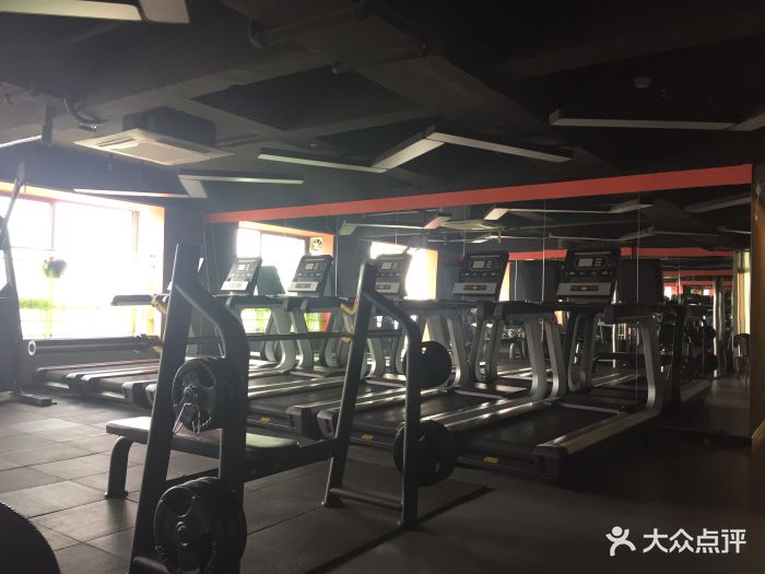 垃圾健身房!当初交款的时候说得多好听,每.-丽